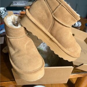 Tan Suede Ankle Boots with Fur Lining